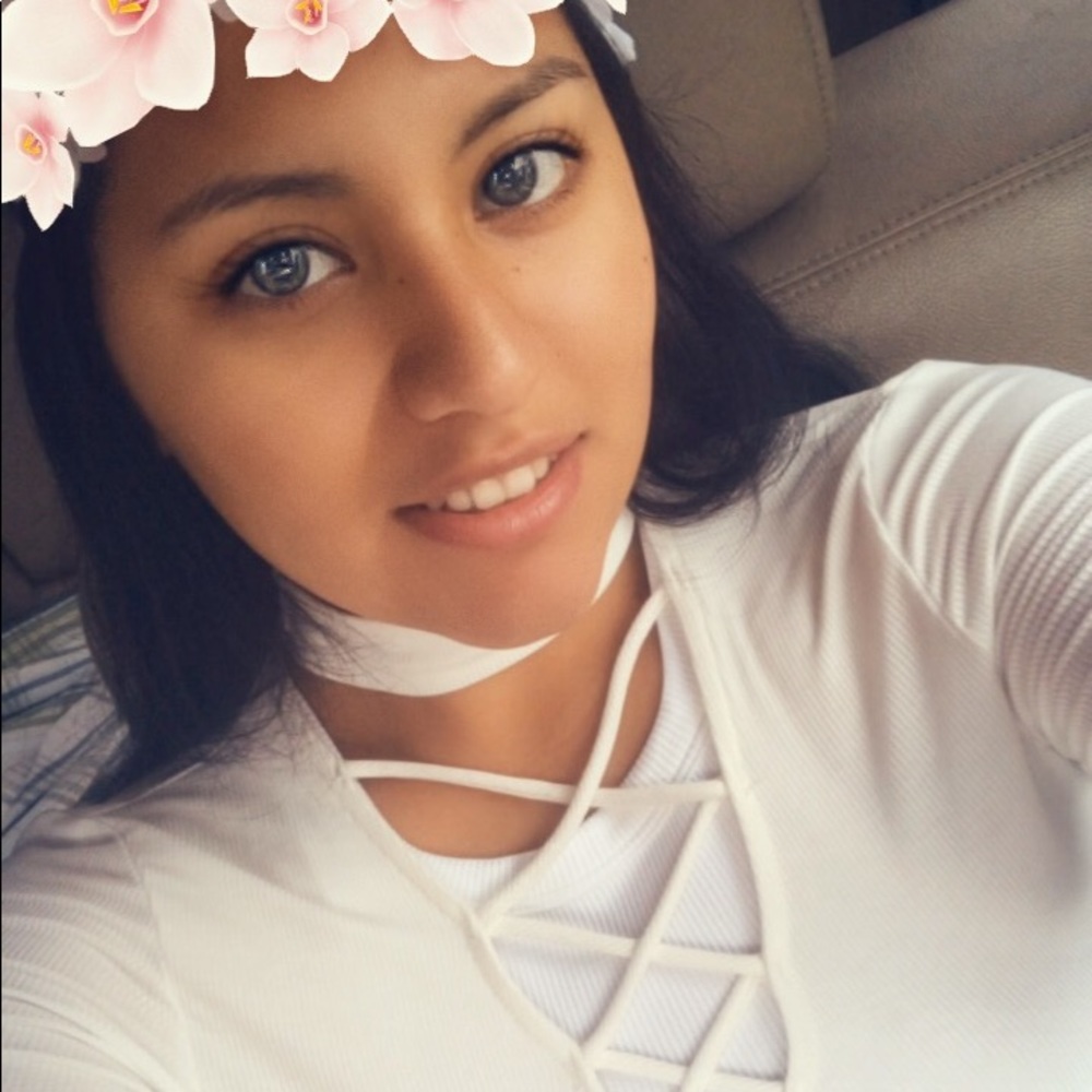 Meet your Posher, Ana.